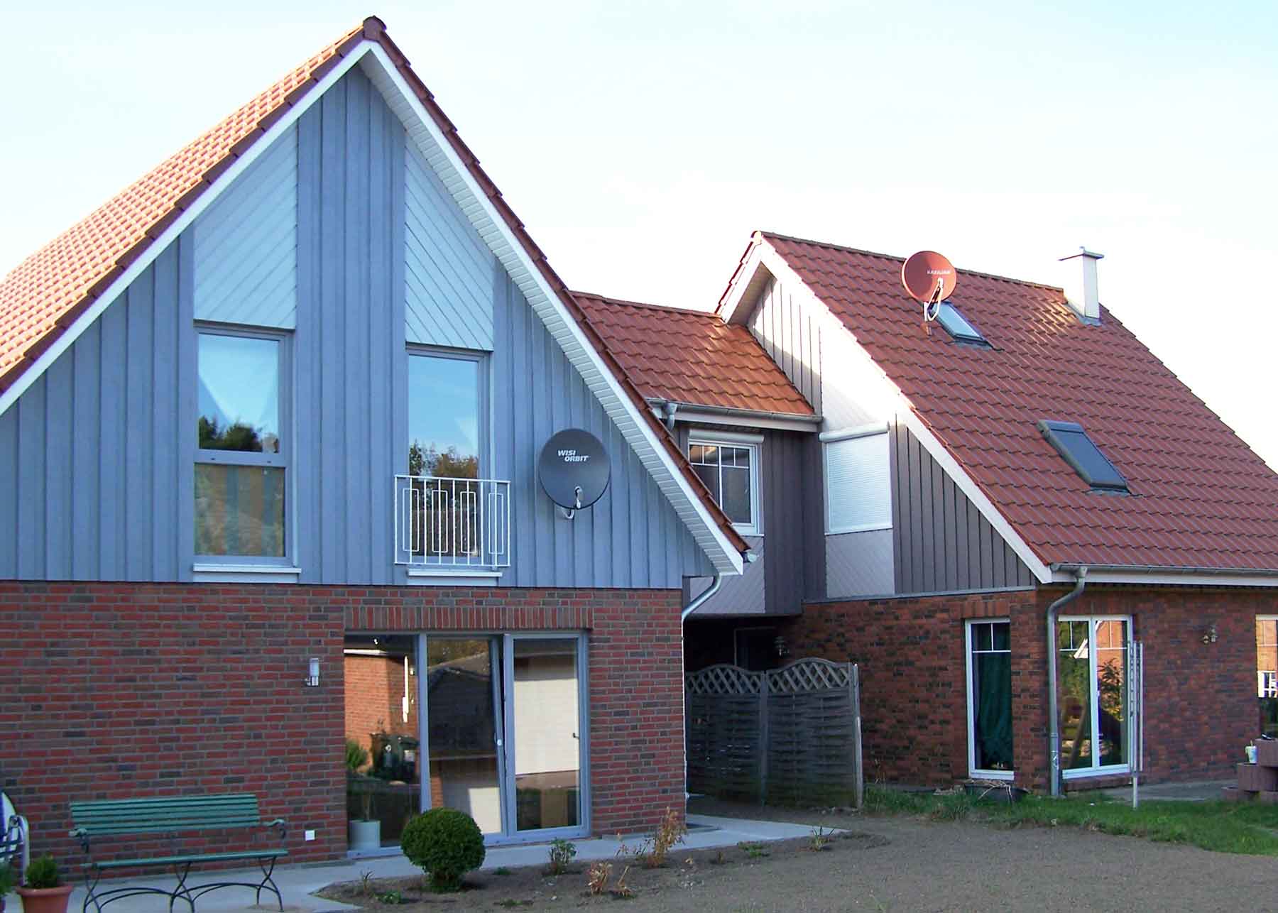 Ein Foto vom Doppelhaus von FIKO-Hausbau