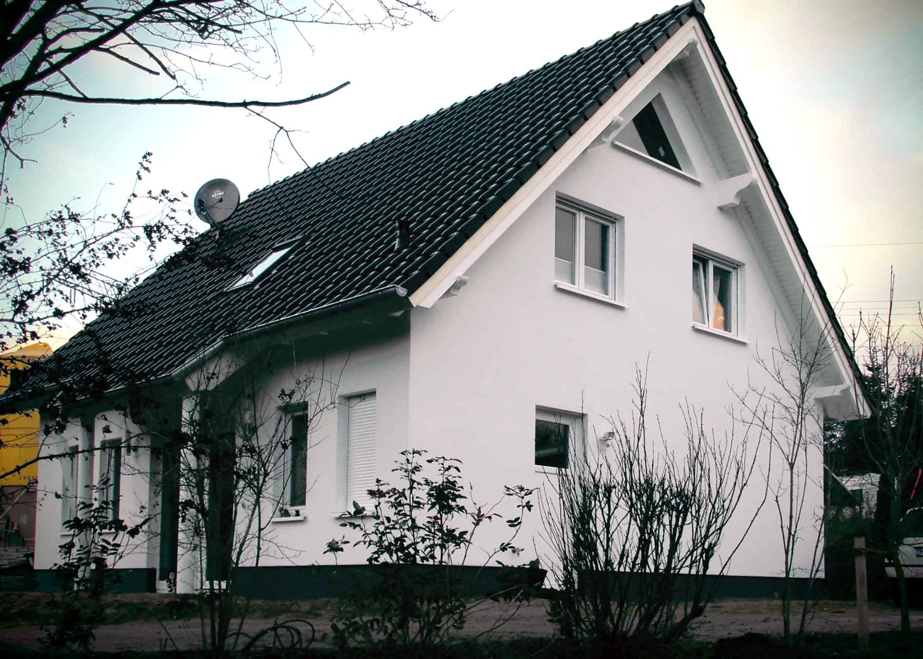 Ein Foto vom Satteldach-Haus von FIKO-Hausbau